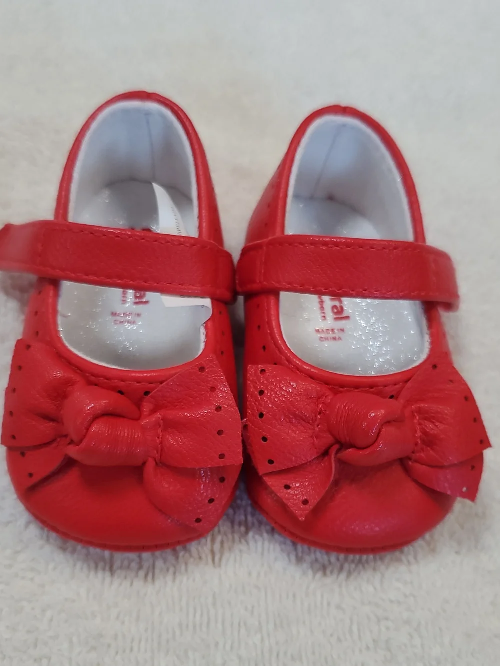 Mayoral Mary Jane Bow Newborn Baby Shoes In Vibrant Red. Size 15